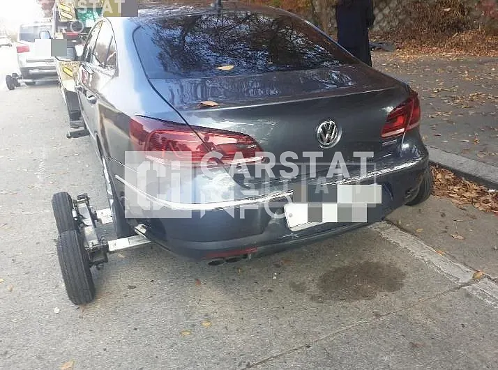 Photo 2 of 3: 2014 Volkswagen CC 2.0 TDI Blue Motion — Korean insurance auction