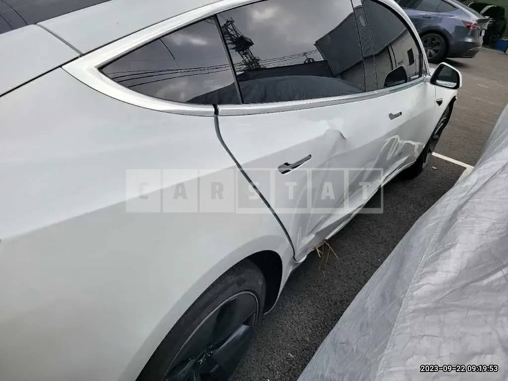 Photo 2 of 22: 2020 Tesla Model 3 Standard Rangeplus RWD, VIN 5YJ3E1EA4LF694400 — Korean insurance auction