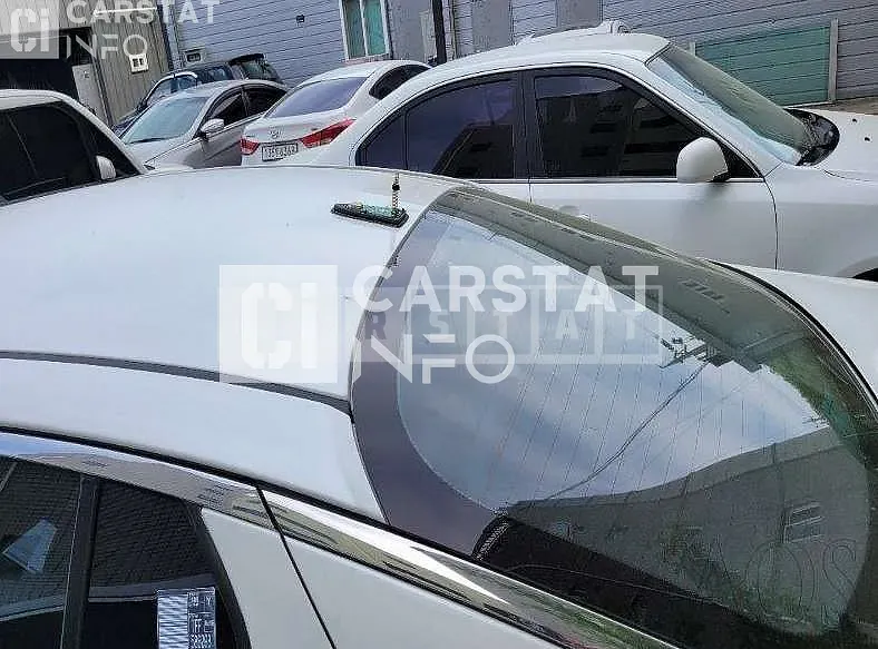 Photo 2 of 18: 2015 Kia K5 2.0, VIN KNAGM419BFA586098 — Korean insurance auction