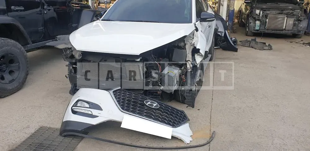 Photo 2 of 24: 2016 Hyundai Tucson, VIN KMHJ3815GHU226406 — Korean insurance auction