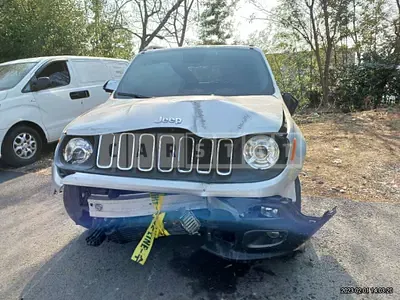 Photo 1 of 29: 2015 Jeep Zip Renegade, VIN 1C4BU0000FPB90440 — Korean insurance auction