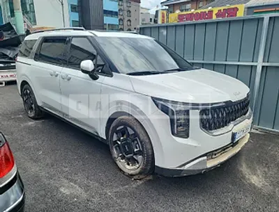 Photo 1 of 25: 2024 Kia Carnival — Korean insurance auction