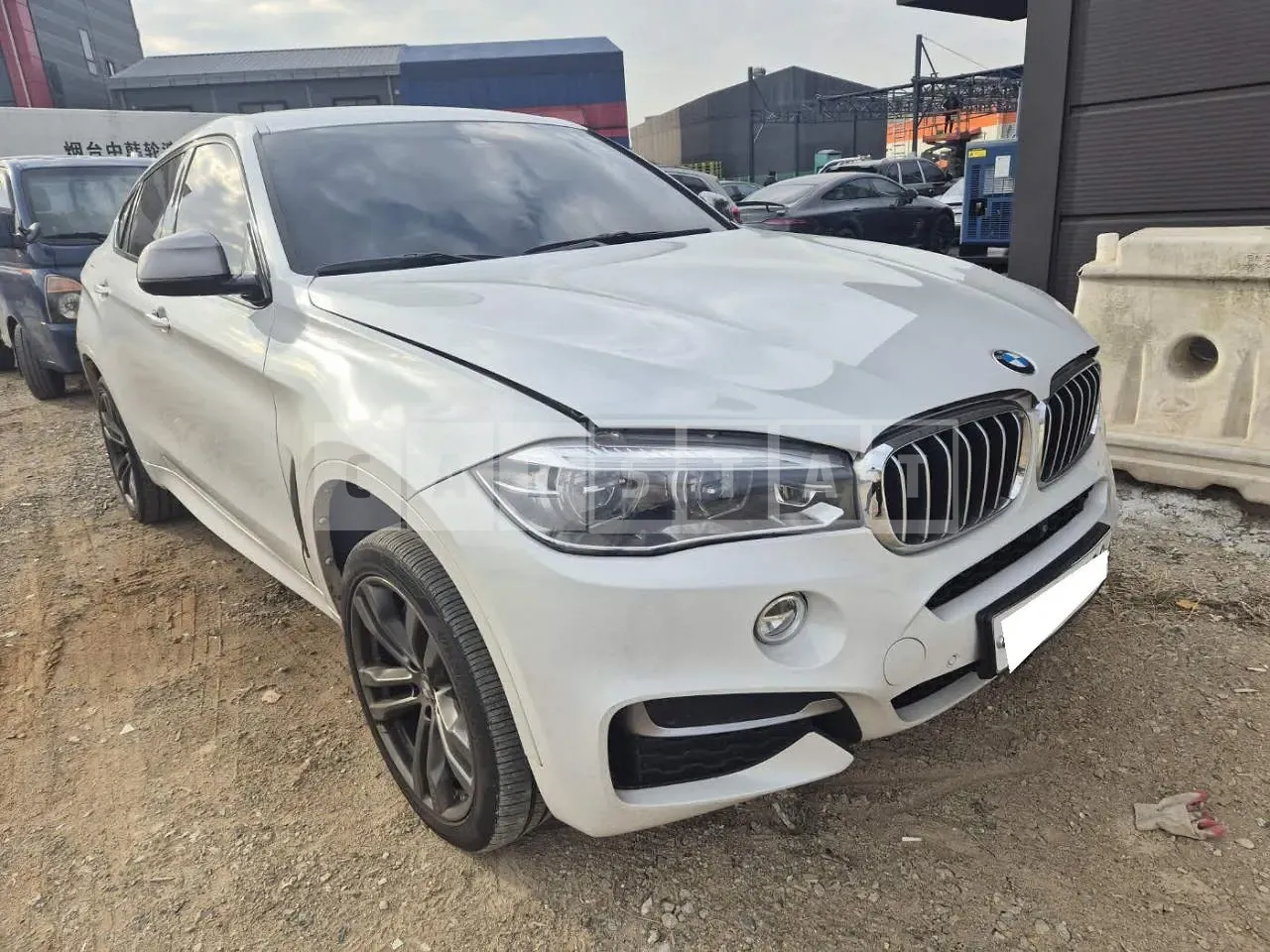 Photo 2 of 11: 2017 BMW X6 M50d, VIN WBAKV6100H0W36065 — Korean insurance auction