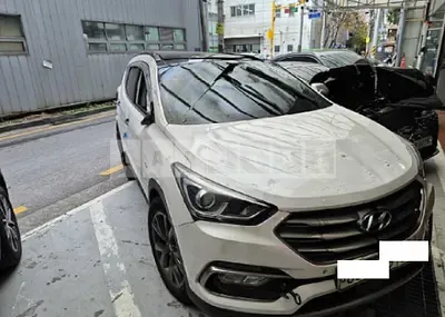 Photo 1 of 15: 2017 Hyundai Santa Fe — Korean insurance auction