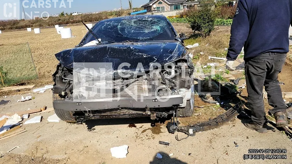 Photo 2 of 6: 2016 Chevrolet Impala 2.5 — Korean insurance auction