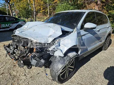 Photo 1 of 15: 2018 Volkswagen Tiguan Allspace 2.0 TDI, VIN WVGZZZ5NZJM169060 — Korean insurance auction