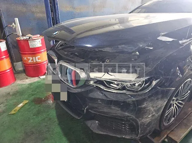 Photo 2 of 42: 2020 BMW 520d M Sport Package, VIN WBAJF3106LWW85350 — Korean insurance auction
