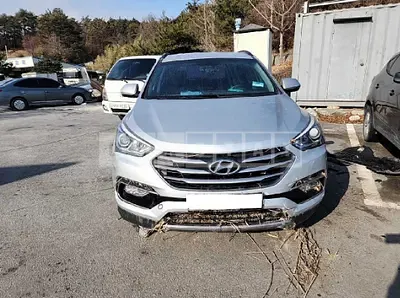 Photo 1 of 9: 2016 Hyundai Santa Fe, VIN KMHSW81UDGU684928 — Korean insurance auction