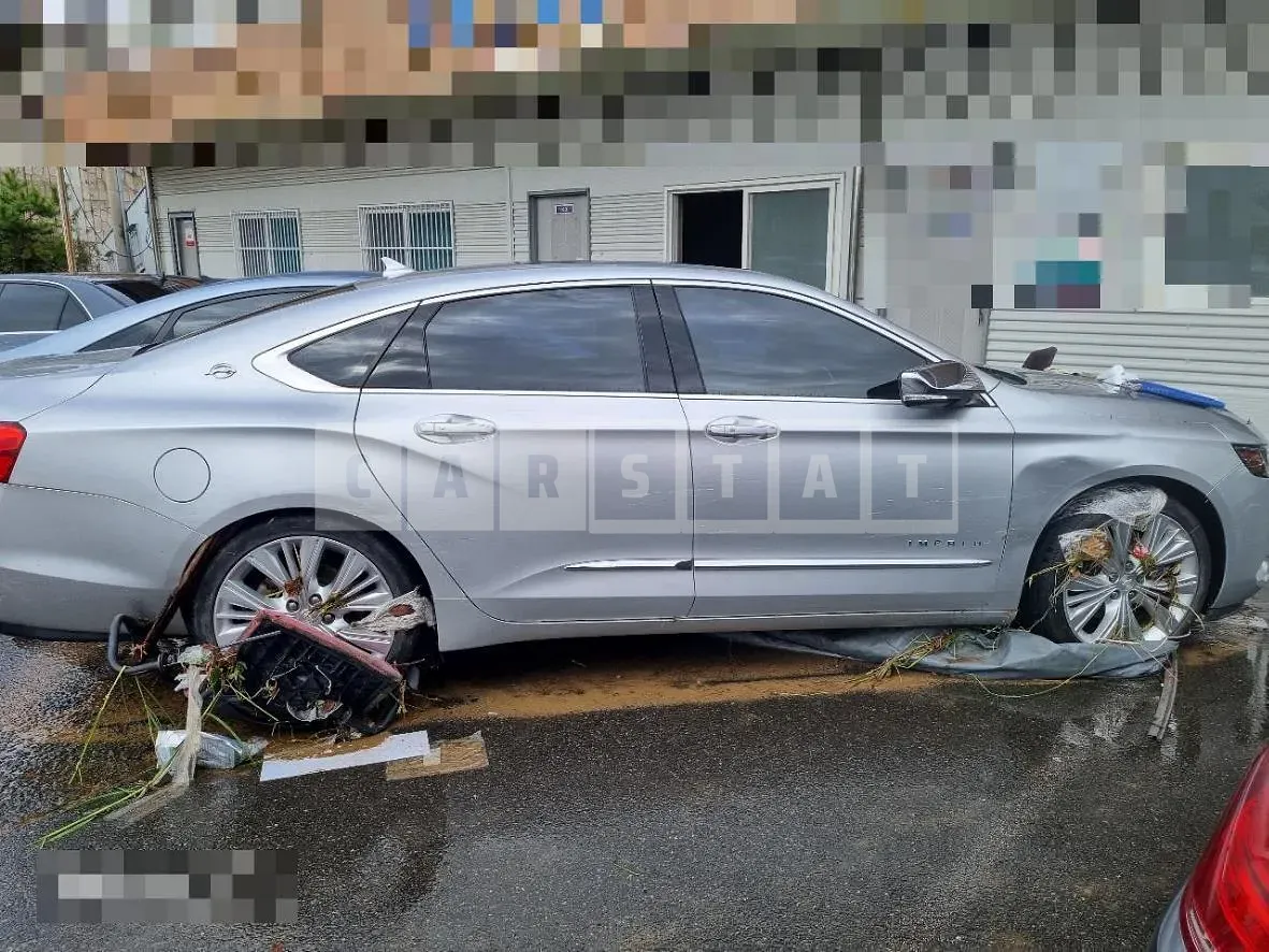 Photo 2 of 8: 2016 Chevrolet Impala — Korean insurance auction