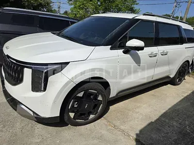Photo 1 of 38: 2024 Kia Carnival Hybrid — Korean insurance auction