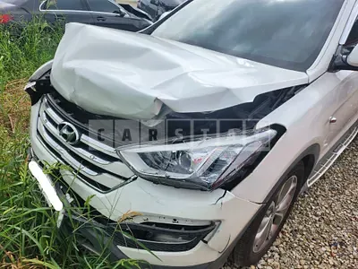Photo 1 of 11: 2015 Hyundai Santa Fe, VIN KMHSW81UBFU498243 — Korean insurance auction