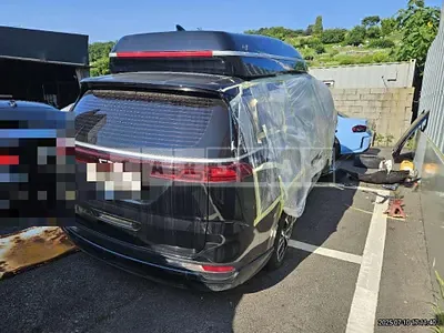 Photo 1 of 104: 2023 Kia Carnivals — Korean insurance auction