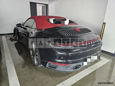 2021 Porsche 911 Carrera 4 Cabriolet