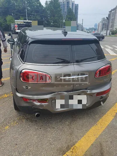Photo 1 of 4: 2016 MINI Cooper Clubman, VIN WMWLN5107G2B27515 — Korean insurance auction