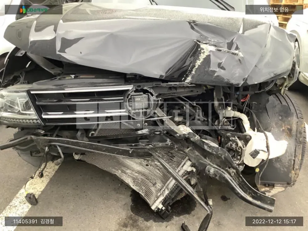 Photo 2 of 13: 2020 Volkswagen Tiguan 2.0 TDI, VIN WVGZZZ5NZLW824134 — Korean insurance auction