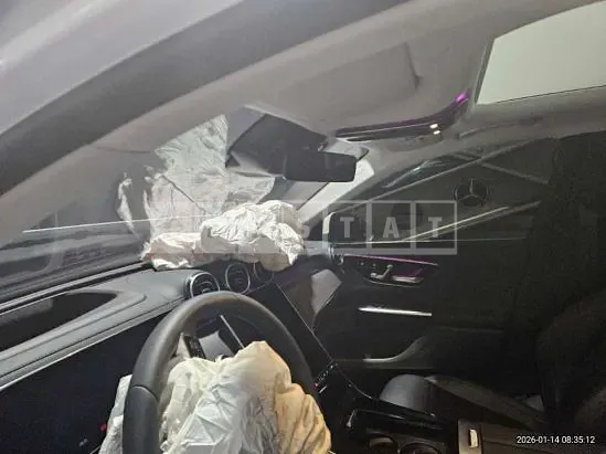 Photo 2 of 46: 2024 Mercedes-Benz GLC220d 4Matic — Korean insurance auction