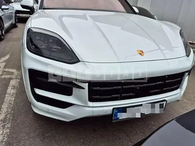 Photo 1 of 13: 2025 Porsche Proche Cayenne S E-Hybrid Coupe — Korean insurance auction