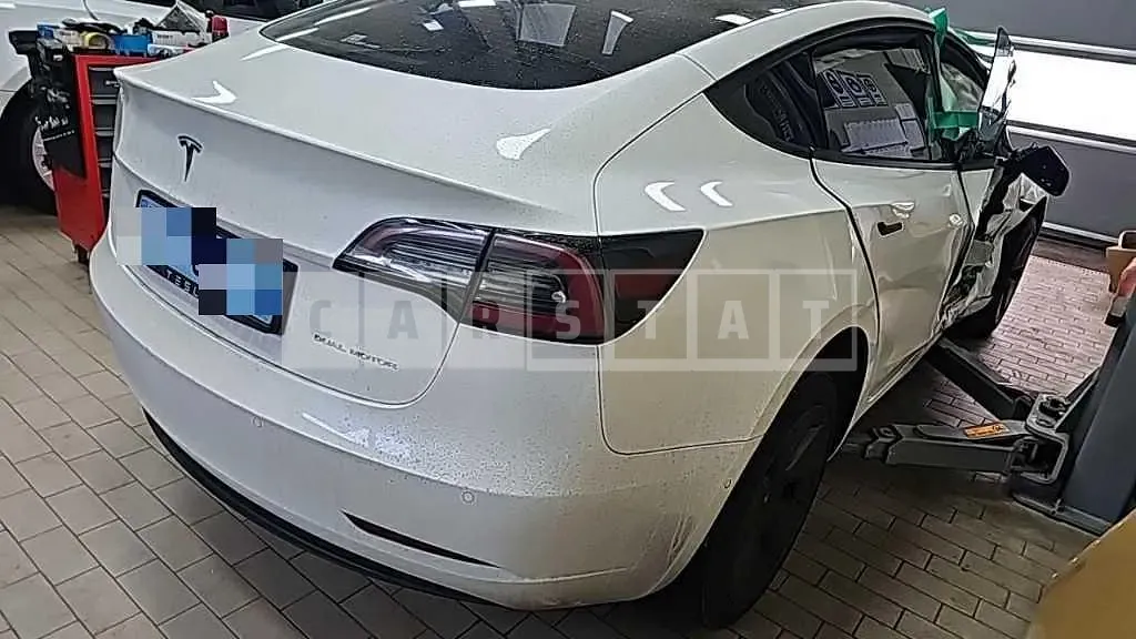 Photo 2 of 22: 2021 Tesla Model 3 Long Range — Korean insurance auction