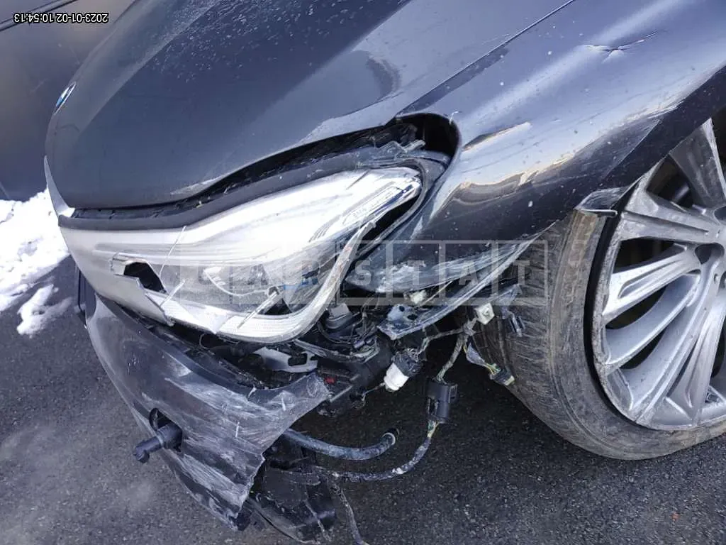 Photo 2 of 34: 2017 BMW 750Li xDrive, VIN WBA7F2105HB005117 — Korean insurance auction