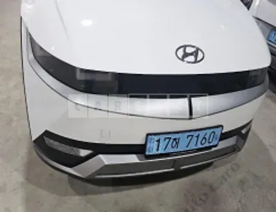Photo 1 of 12: 2022 Hyundai Modern Ionic 5, VIN KMHKN81CPNU060172 — Korean insurance auction