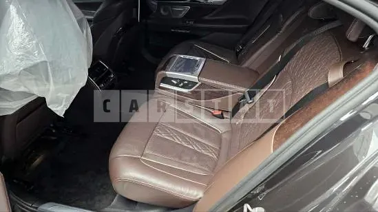 Photo 2 of 22: 2017 BMW 750Li xDrive — Korean insurance auction