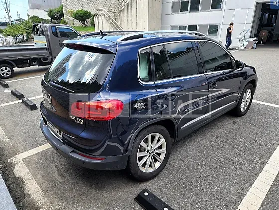 Photo 2 of 14: 2015 Volkswagen Tiguan 2.0 TDI Blue Motion, VIN WVGZZZ5NZFW514911 — Korean insurance auction