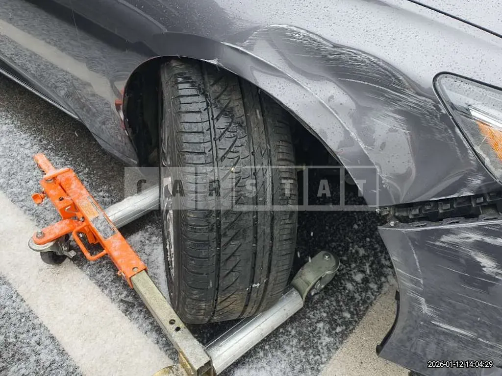 Photo 2 of 8: 2019 Honda Accord Hybrid — Korean insurance auction