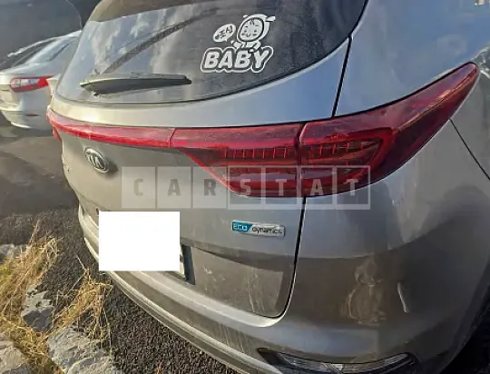 Photo 2 of 18: 2020 Kia Sportage — Korean insurance auction