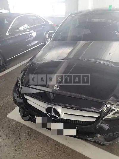 Photo 1 of 18: 2018 Mercedes-Benz C200 d — Korean insurance auction