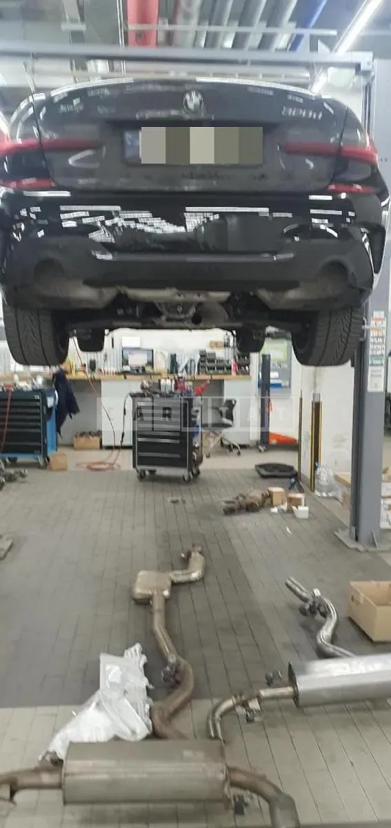 Photo 2 of 2: 2021 BMW (parts) 320d xDrive Muffler And Others — Korean insurance auction