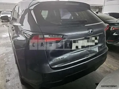 Photo 1 of 35: 2017 Lexus NX300h — Korean insurance auction
