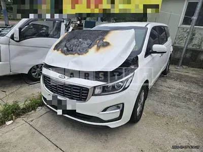 Photo 1 of 23: 2018 Kia Carnivals — Korean insurance auction