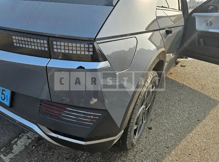 Photo 2 of 22: 2022 Hyundai Modern Ionic 5, VIN KMHKN81AFNU016218 — Korean insurance auction