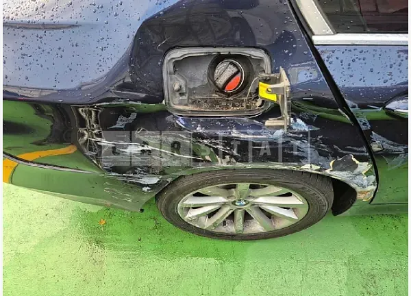 Photo 2 of 6: 2015 BMW 520d — Korean insurance auction