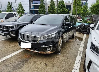 Photo 1 of 21: 2016 Kia Carnival, VIN KNAMC81ABGS153443 — Korean insurance auction