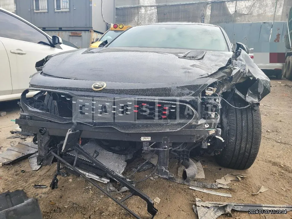 Photo 2 of 19: 2017 Kia Stinger 2.0, VIN KNAE351ABJS002997 — Korean insurance auction
