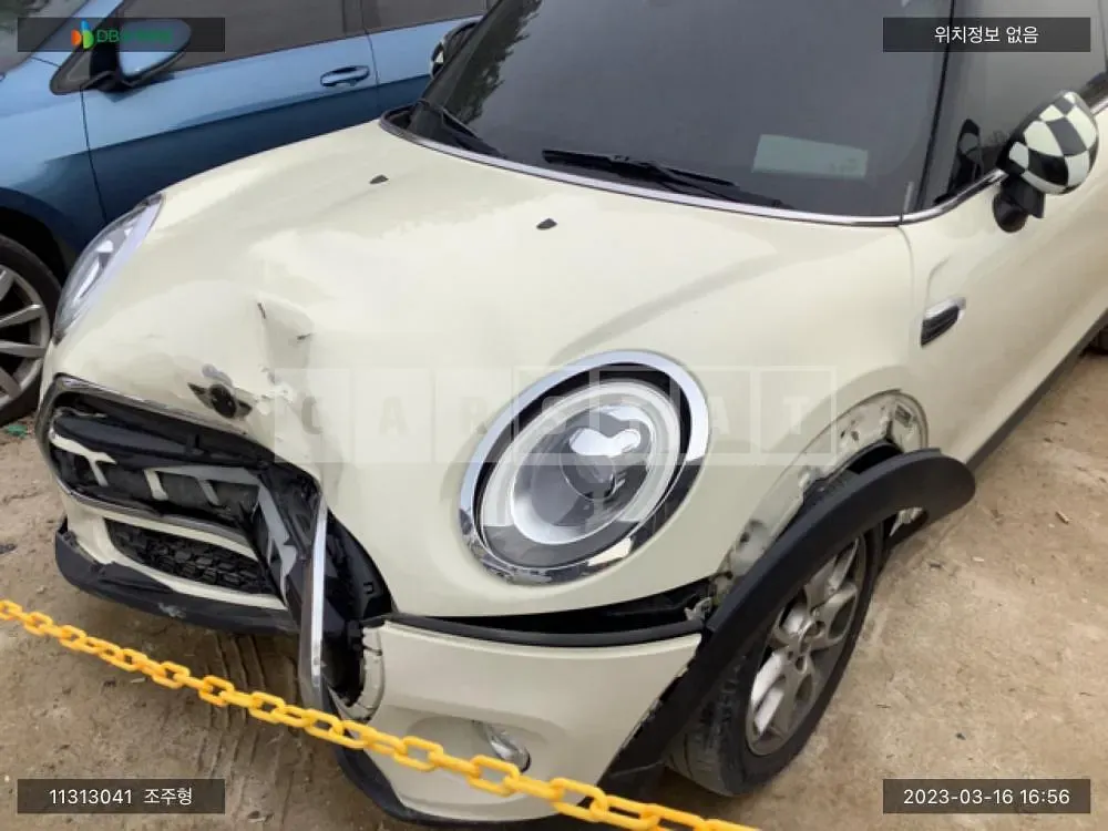 Photo 2 of 9: 2018 MINI Cooper, VIN WMWXP5104J2H39397 — Korean insurance auction