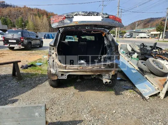 Photo 2 of 11: 2015 Hyundai Santa Fe — Korean insurance auction