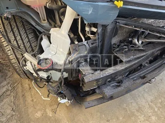 Photo 2 of 43: 2020 Hyundai Kona, VIN KMHK4815HLU541921 — Korean insurance auction