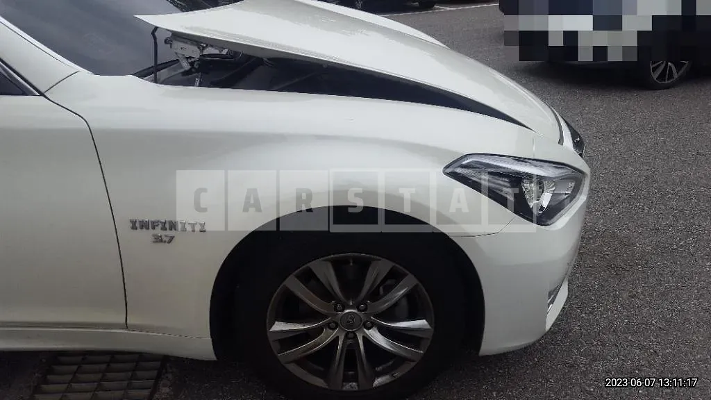 Photo 2 of 39: 2019 Infiniti Q70 3.7, VIN JNKBY11E0KM250026 — Korean insurance auction