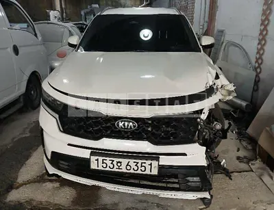 Photo 1 of 22: 2021 Kia Sorento, VIN KNARF81BGMA050401 — Korean insurance auction