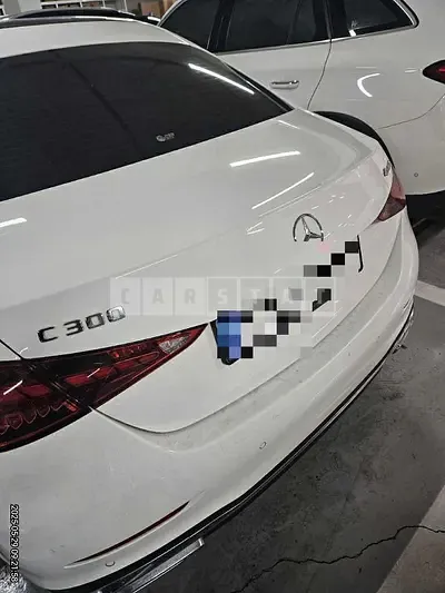 Photo 1 of 32: 2022 Mercedes-Benz C300 4Matic — Korean insurance auction