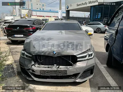Photo 1 of 24: 2022 BMW 520i, VIN WBA11BH05NWX61089 — Korean insurance auction