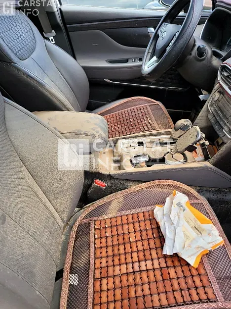 Photo 2 of 4: 2018 Hyundai Calm Santa Fe 2.0 — Korean insurance auction