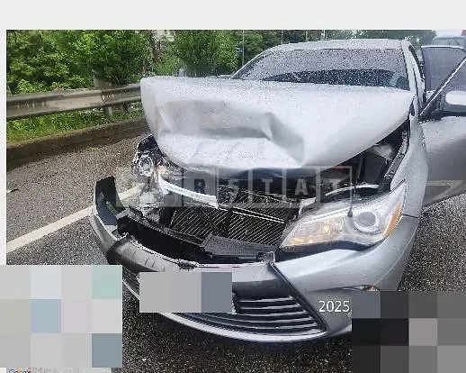 Photo 2 of 8: 2016 Toyota Camry — Korean insurance auction