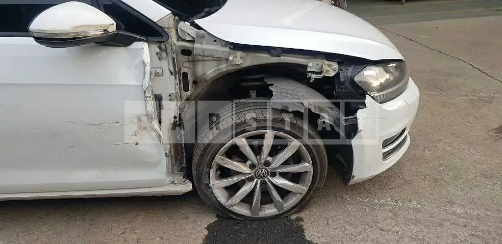 Photo 2 of 3: 2015 Volkswagen Golf 2.0 TDI BMT, VIN WVWZZZAUZFW065890 — Korean insurance auction