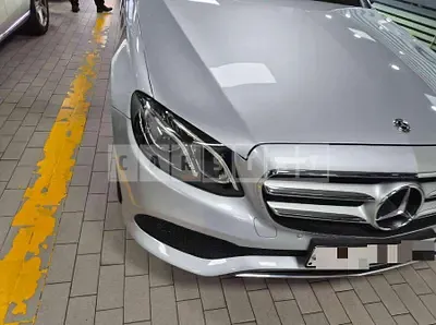 Photo 1 of 20: 2018 Mercedes-Benz E300 — Korean insurance auction