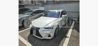 2017 Lexus IS200t