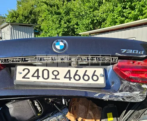 Photo 2 of 6: 2018 BMW 730d xDrive WLTP — Korean insurance auction