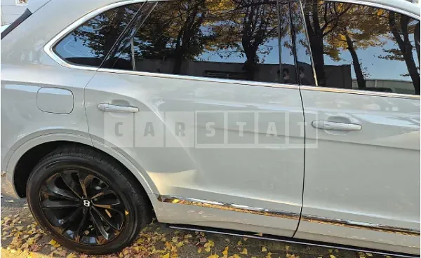 Photo 2 of 29: 2018 Bentley Bentayga — Korean insurance auction